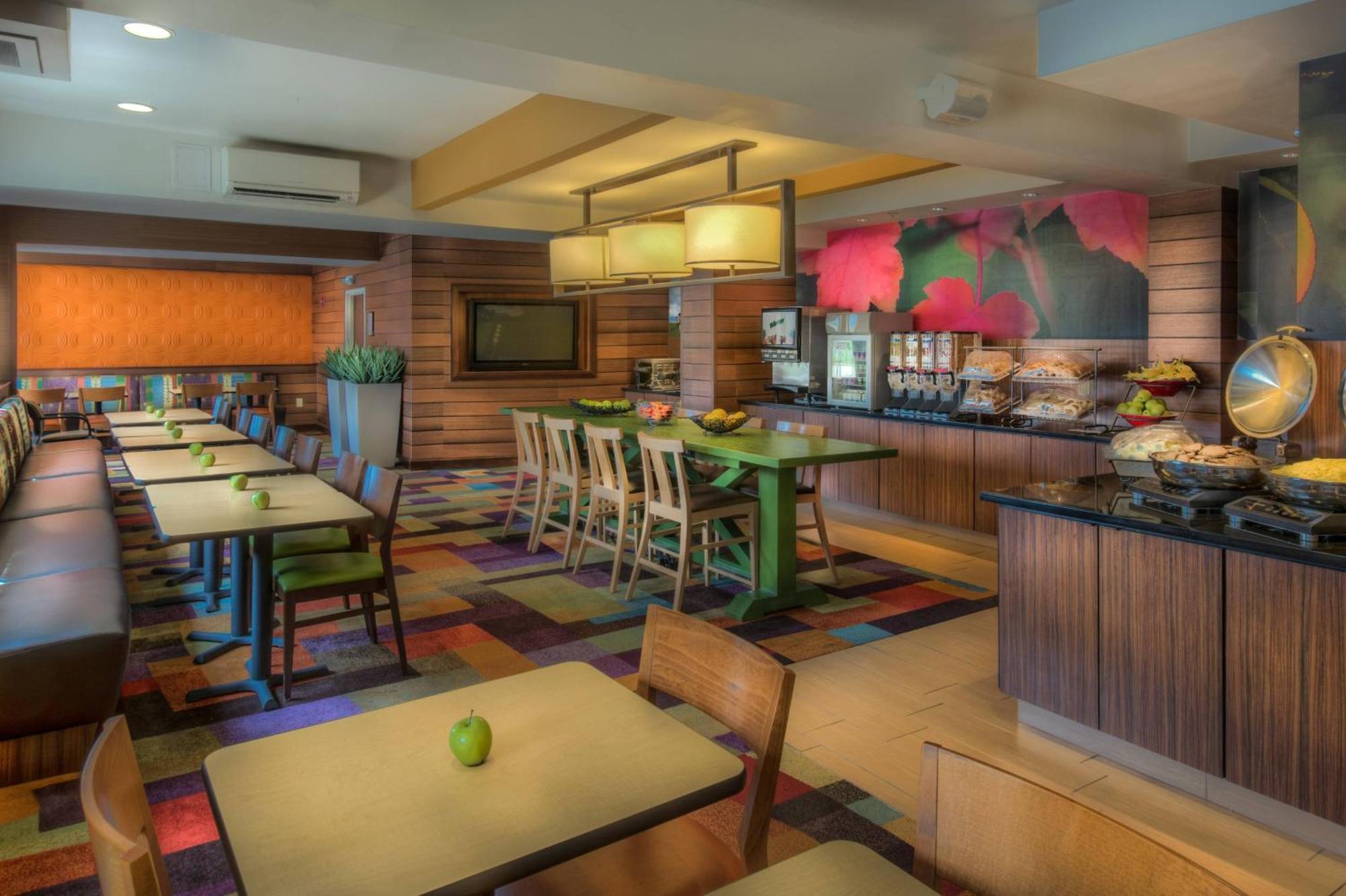 Fairfield Inn Richmond Честер Экстерьер фото